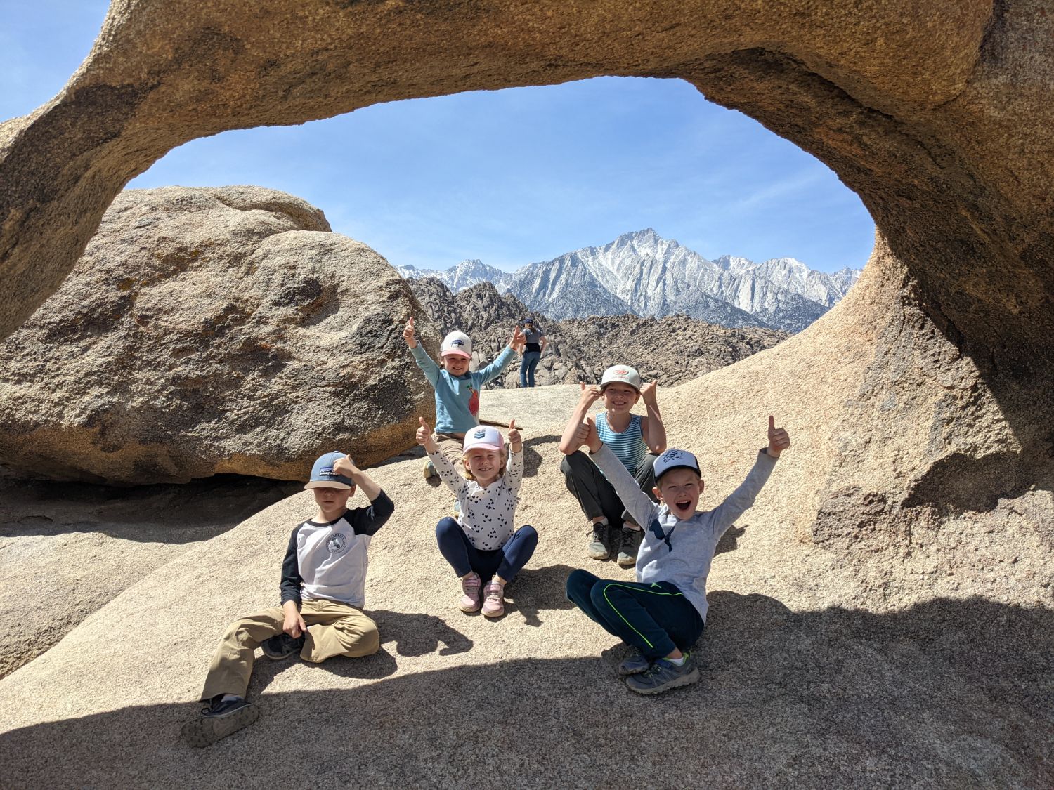 Mobius Arch, Alabama Hills — the whole crew, thumbs up